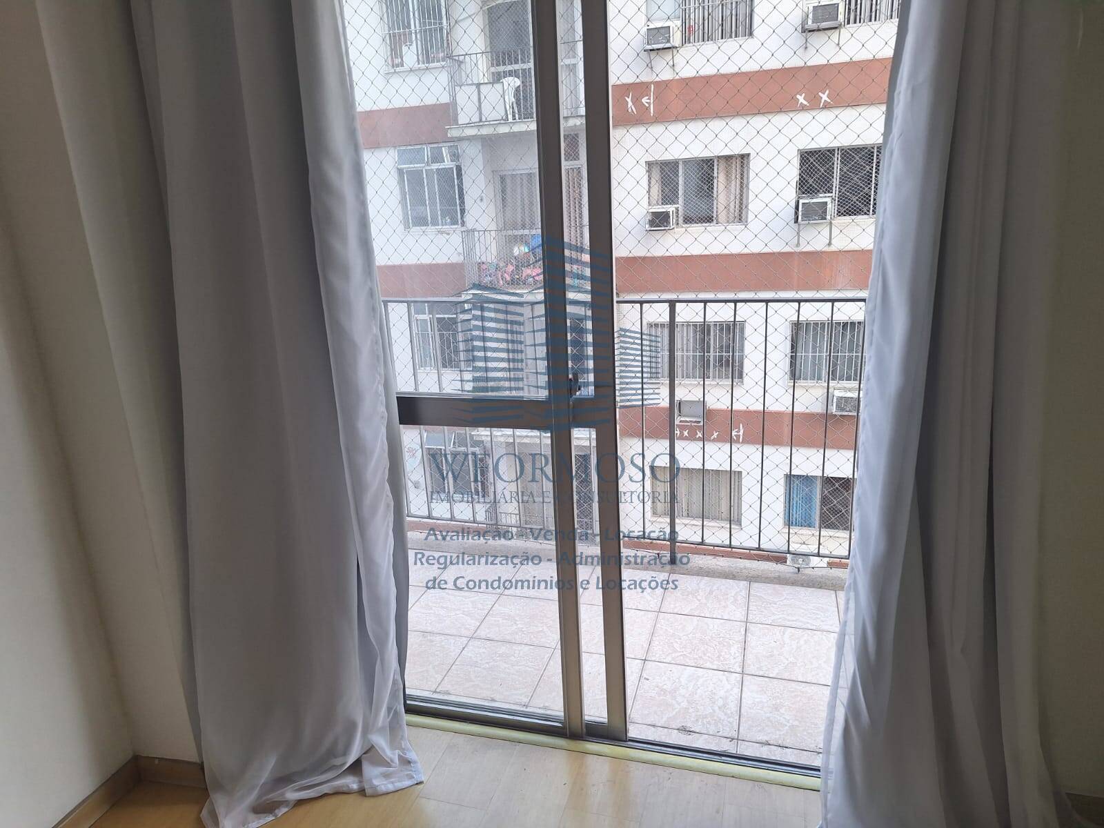 Apartamento à venda com 2 quartos, 56m² - Foto 18