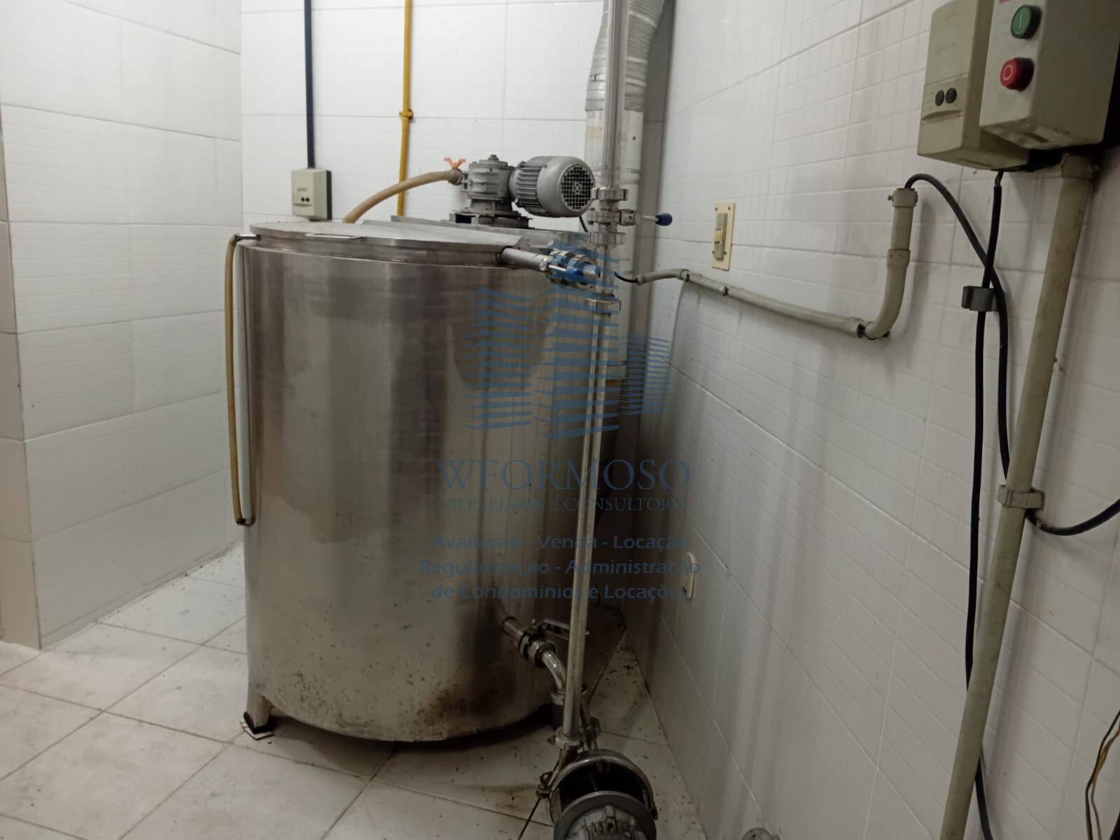 Prédio comercial à venda 723m² Av Governador Leonel de Moura Brizola