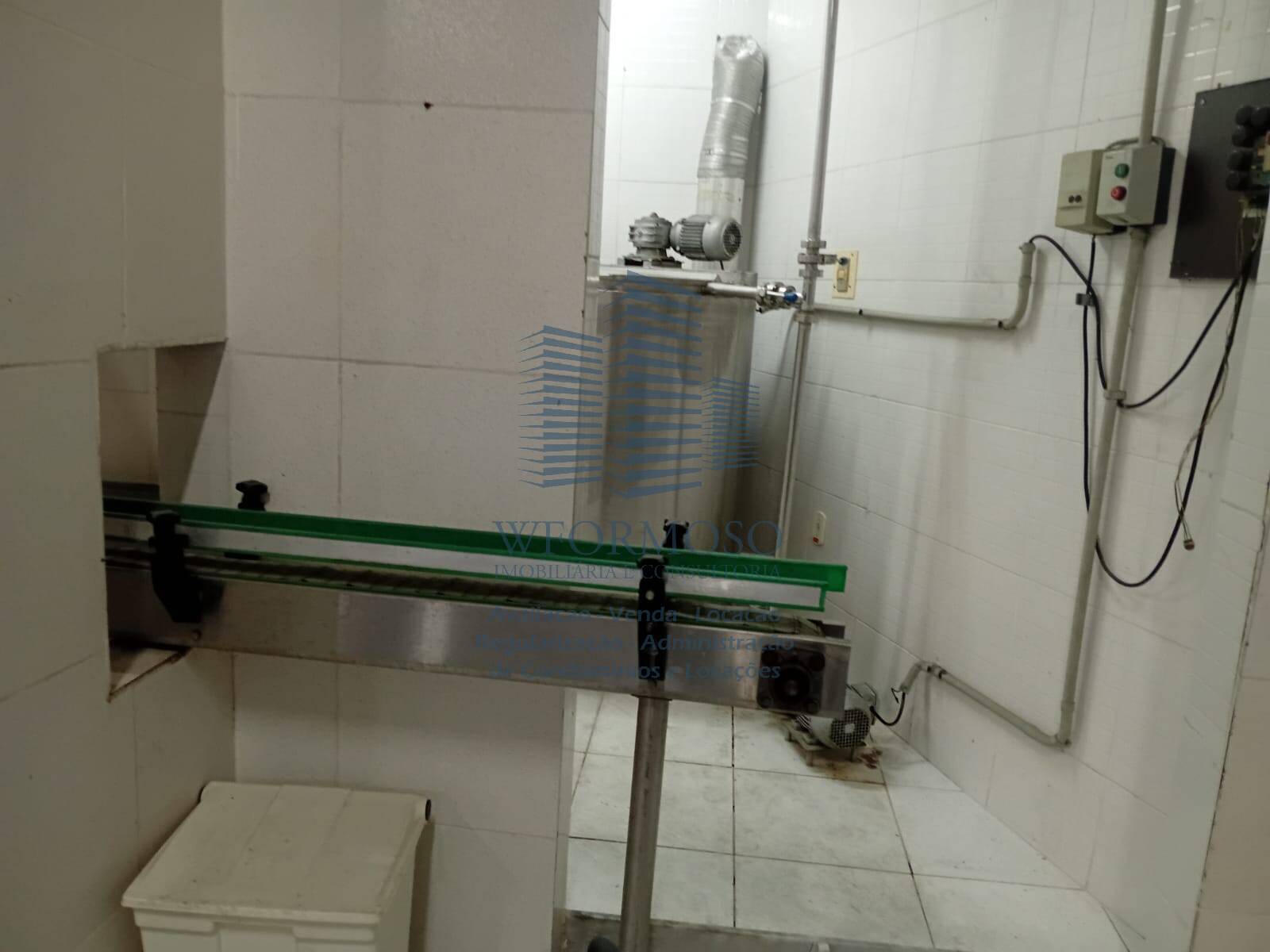 Prédio comercial à venda 723m² Av Governador Leonel de Moura Brizola