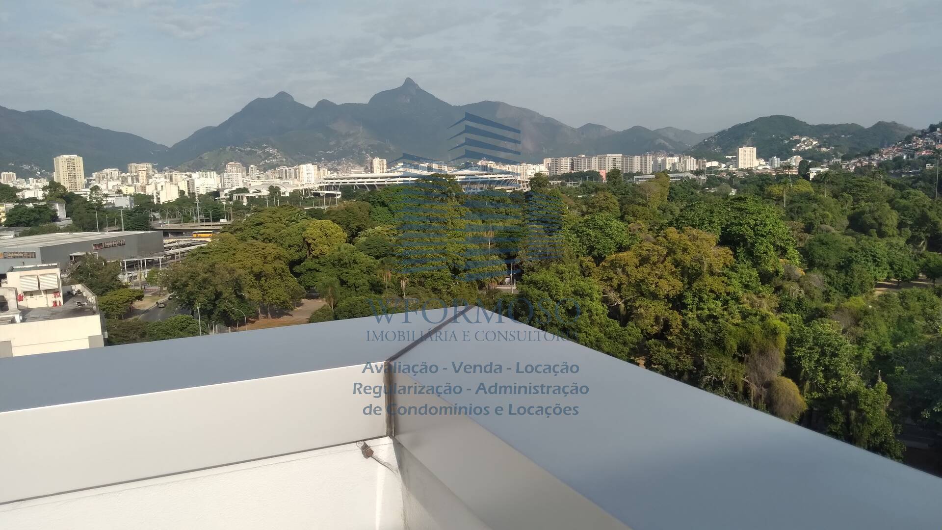Sala Comercial 24m² para Locação na Rua Almirante  Baltazar-São Cristóvão
